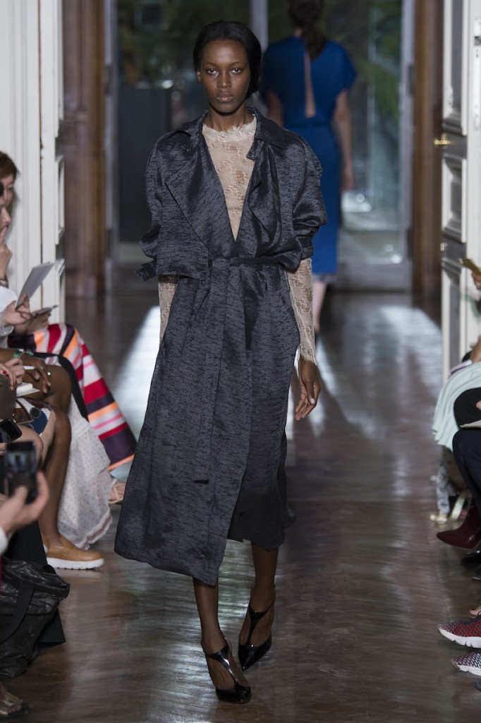 YIQING YIN HAUTE COUTURE - Fall Winter 2015/16